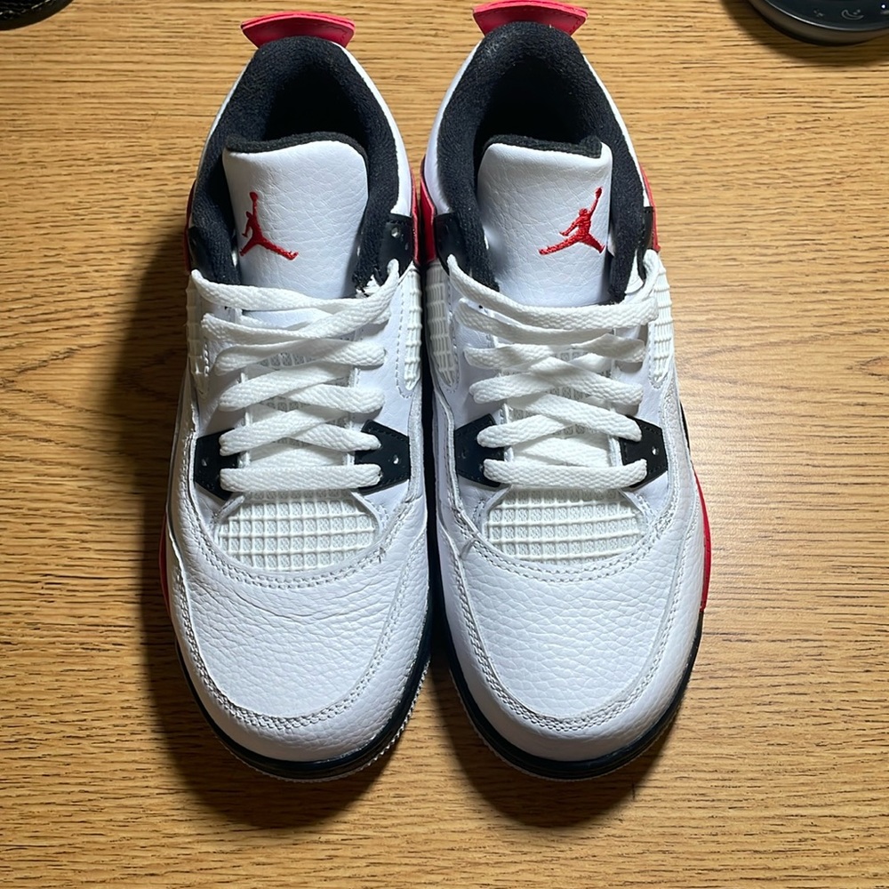 BRAND NEW! Jordan 4 red cement